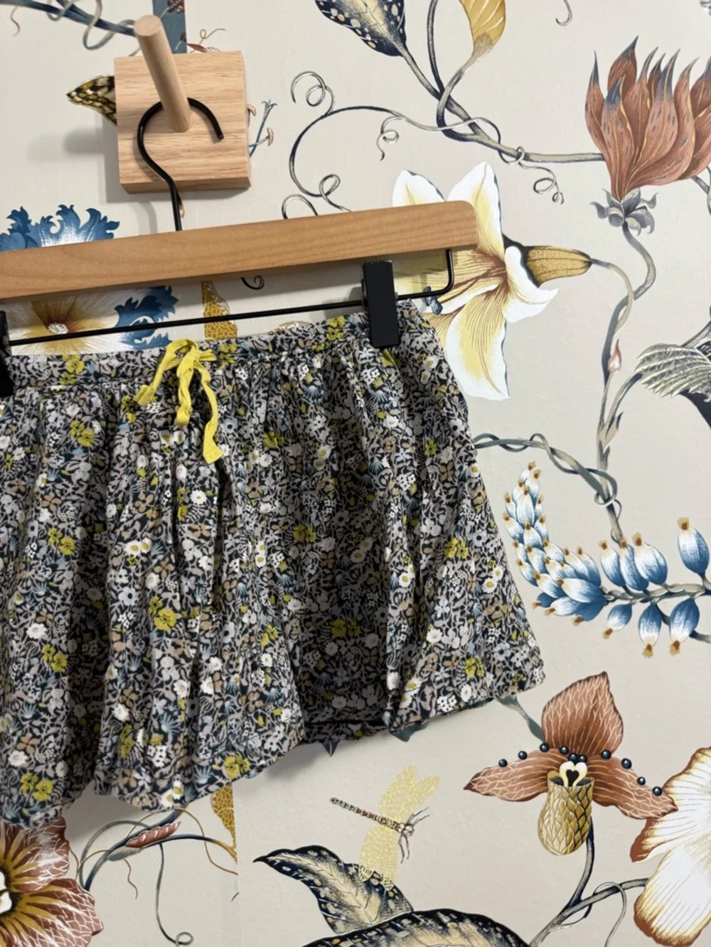 Bonpoint Floral Cute Girly Flowy Skirt Size 4